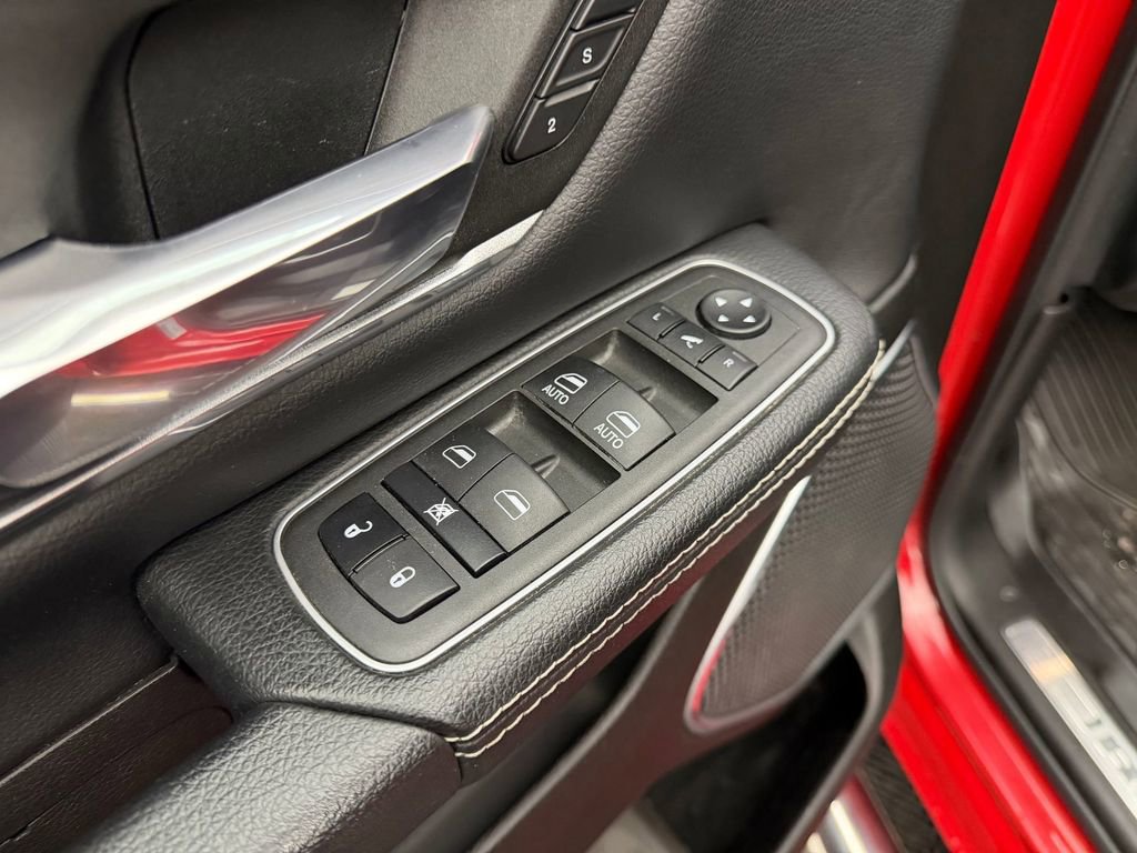 Used 2022 RAM 1500 Laramie AWD/4WD image 11