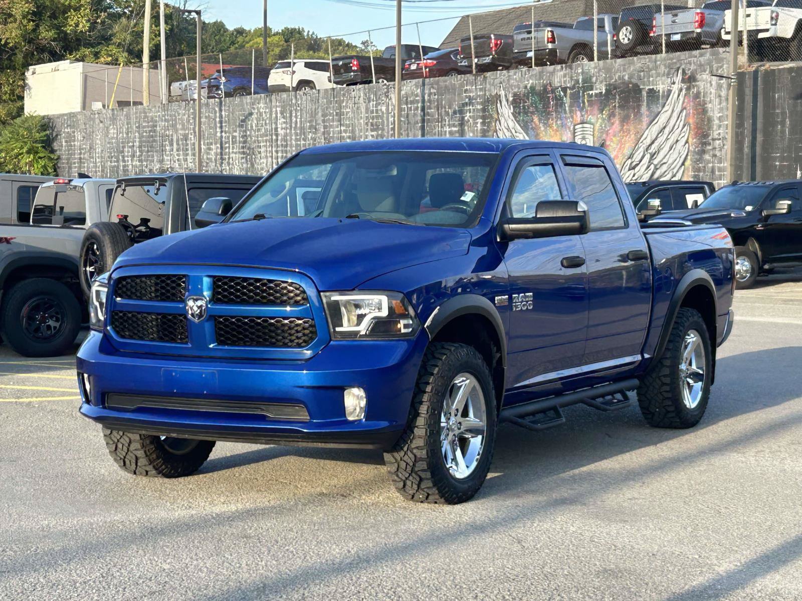 Used 2014 RAM 1500 Express AWD/4WD image 3