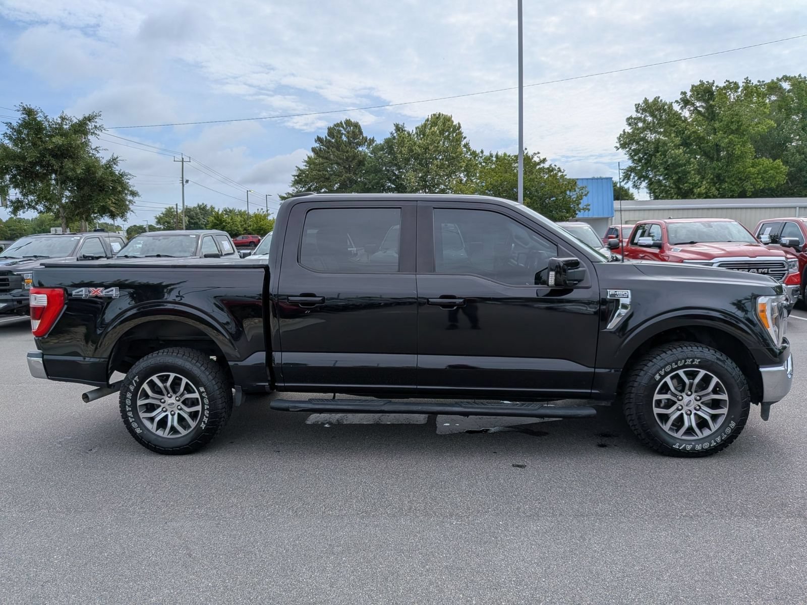 Used 2021 Ford F150 Lariat AWD/4WD image 2