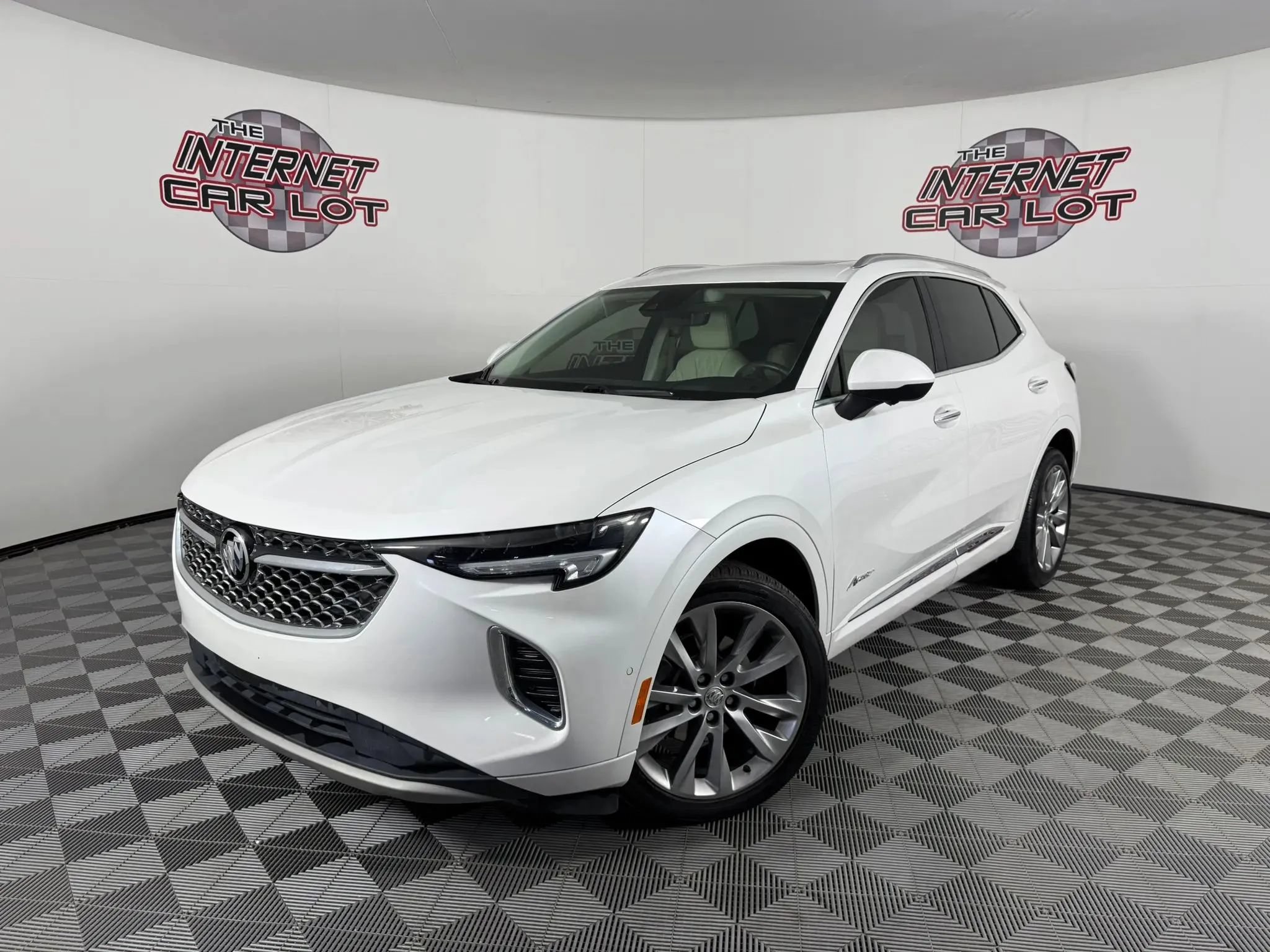 Used 2023 Buick Envision Avenir AWD/4WD image 1