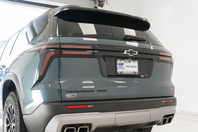 Used 2024 Chevrolet Traverse Z71 AWD/4WD image 28