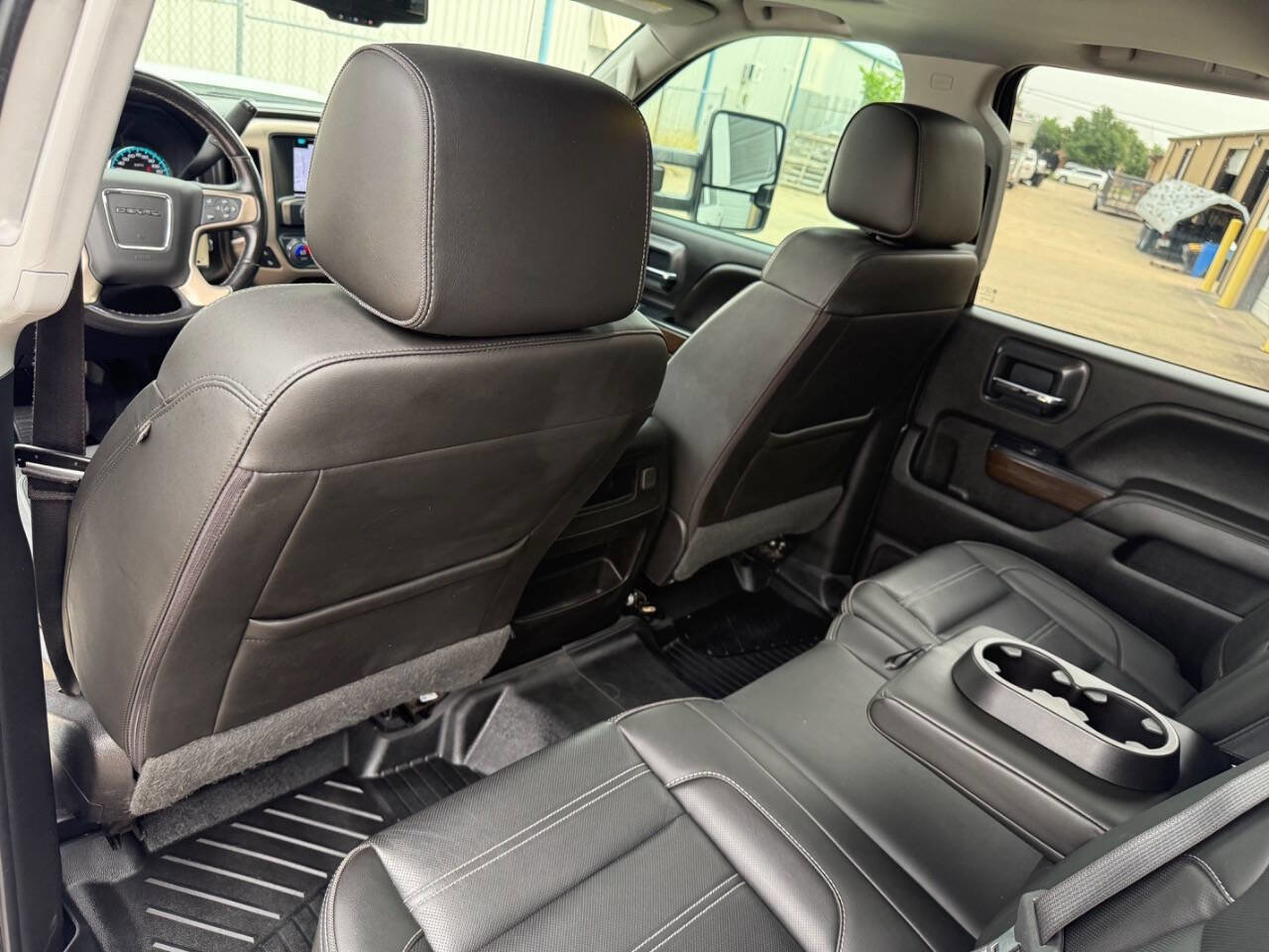 Used 2019 GMC Sierra 2500 Denali w/ Duramax Plus Package AWD/4WD image 20