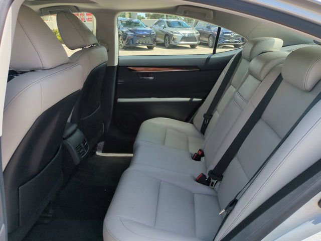 Used 2013 Lexus ES 350 w/ Luxury Pkg image 12