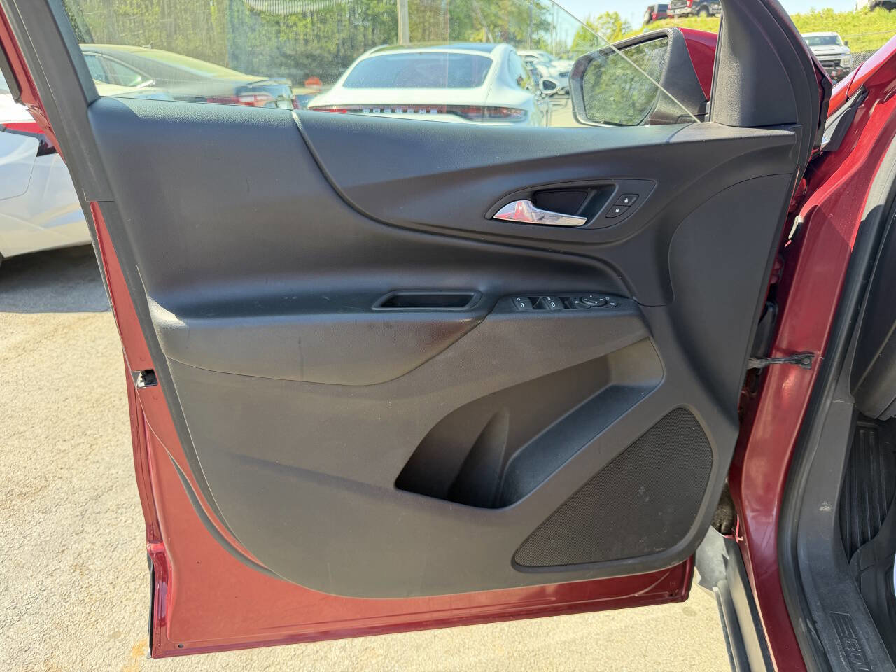 Used 2018 Chevrolet Equinox LT AWD/4WD image 12