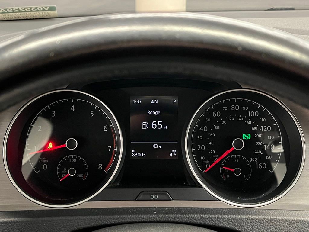 Used 2017 Volkswagen Golf S image 19