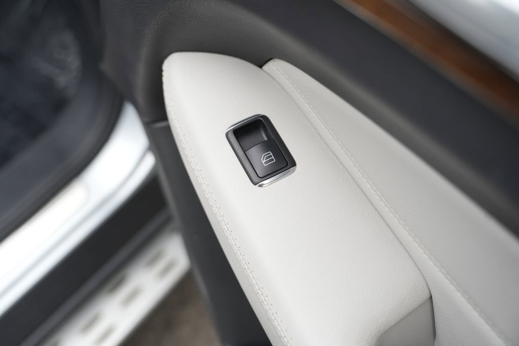 Used 2017 Mercedes-Benz GLS 450 4MATIC image 36