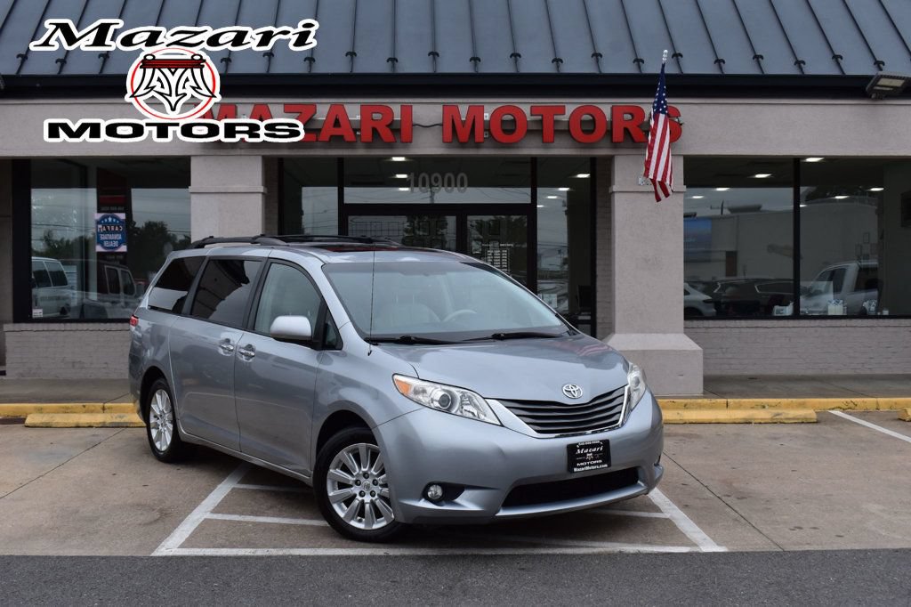 Used 2012 Toyota Sienna XLE w/ Entertainment Pkg AWD/4WD image 1