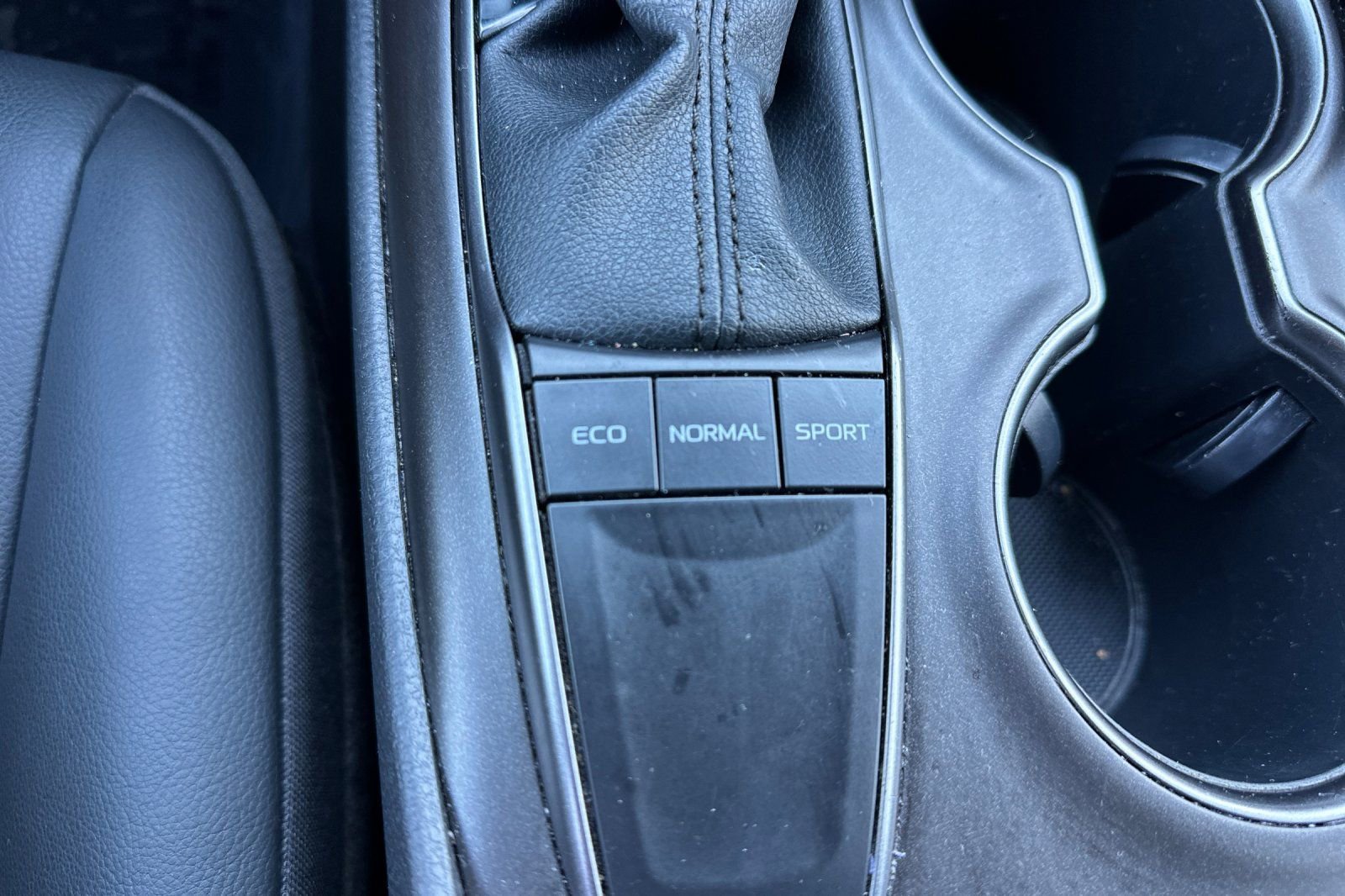 Used 2023 Toyota Camry SE image 51