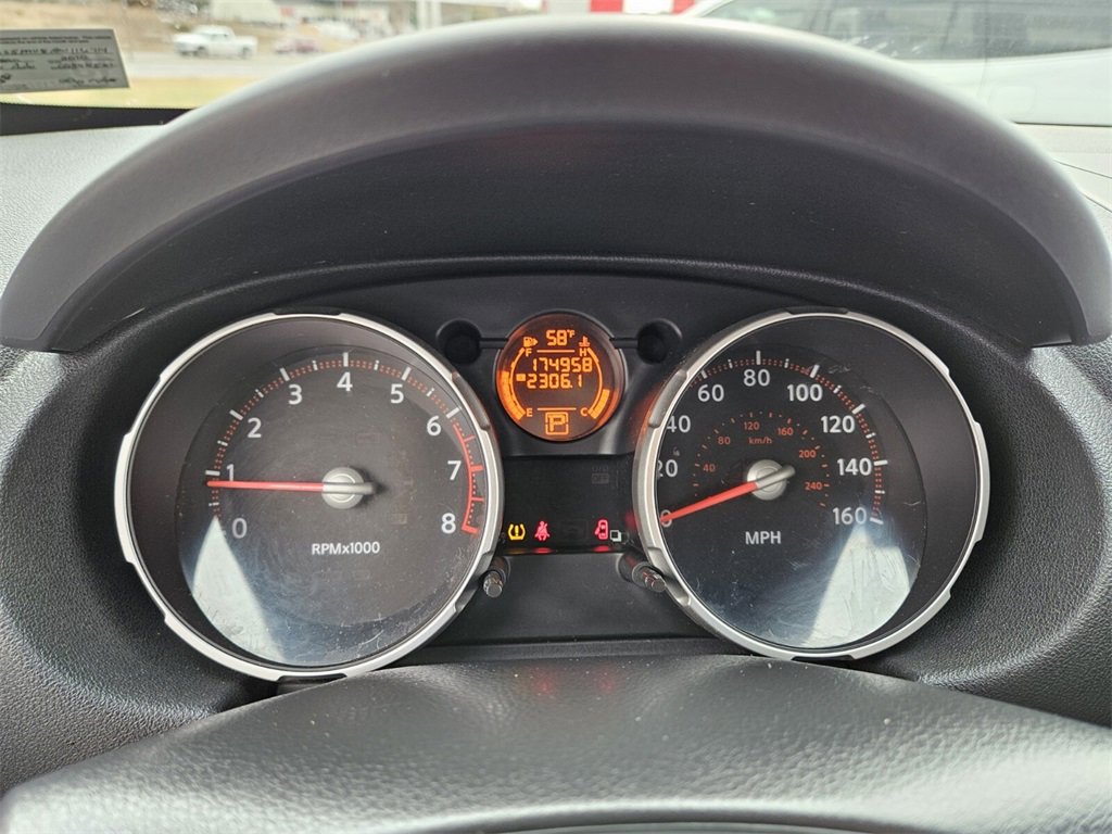 Used 2010 Nissan Rogue SL w/ Premium Pkg image 28