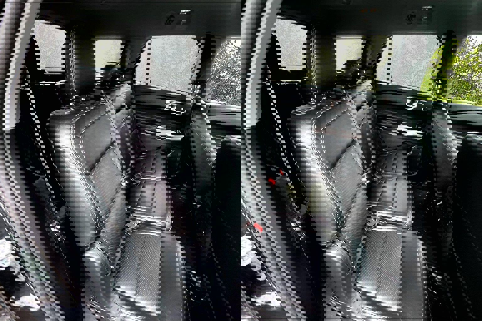 Used 2024 Ford Explorer XLT image 27