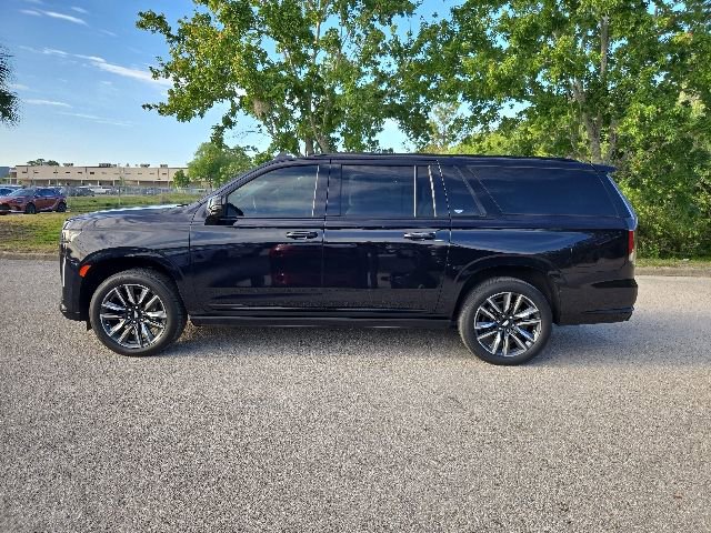 Used 2023 Cadillac Escalade ESV Sport w/ Touring Package AWD/4WD image 2