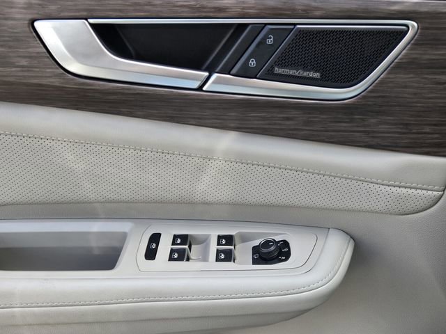 Certified 2025 Volkswagen Atlas SEL Premium R-Line image 23