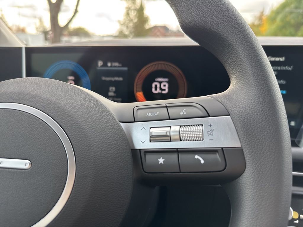 New 2026 Hyundai Tucson SE image 33