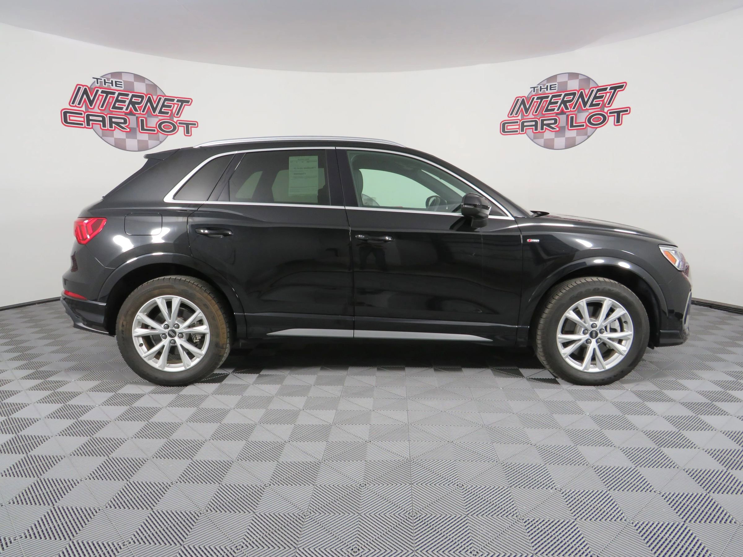Used 2021 Audi Q3 2.0T Premium Plus w/ Premium Plus Package AWD/4WD image 4