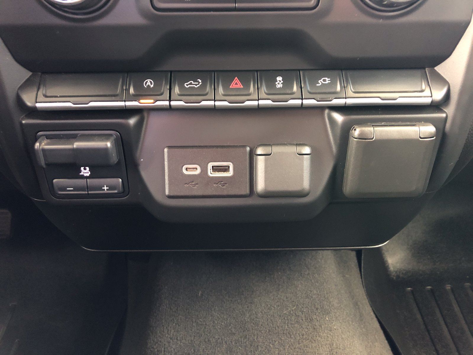 Used 2021 Chevrolet Silverado 1500 Custom AWD/4WD image 23