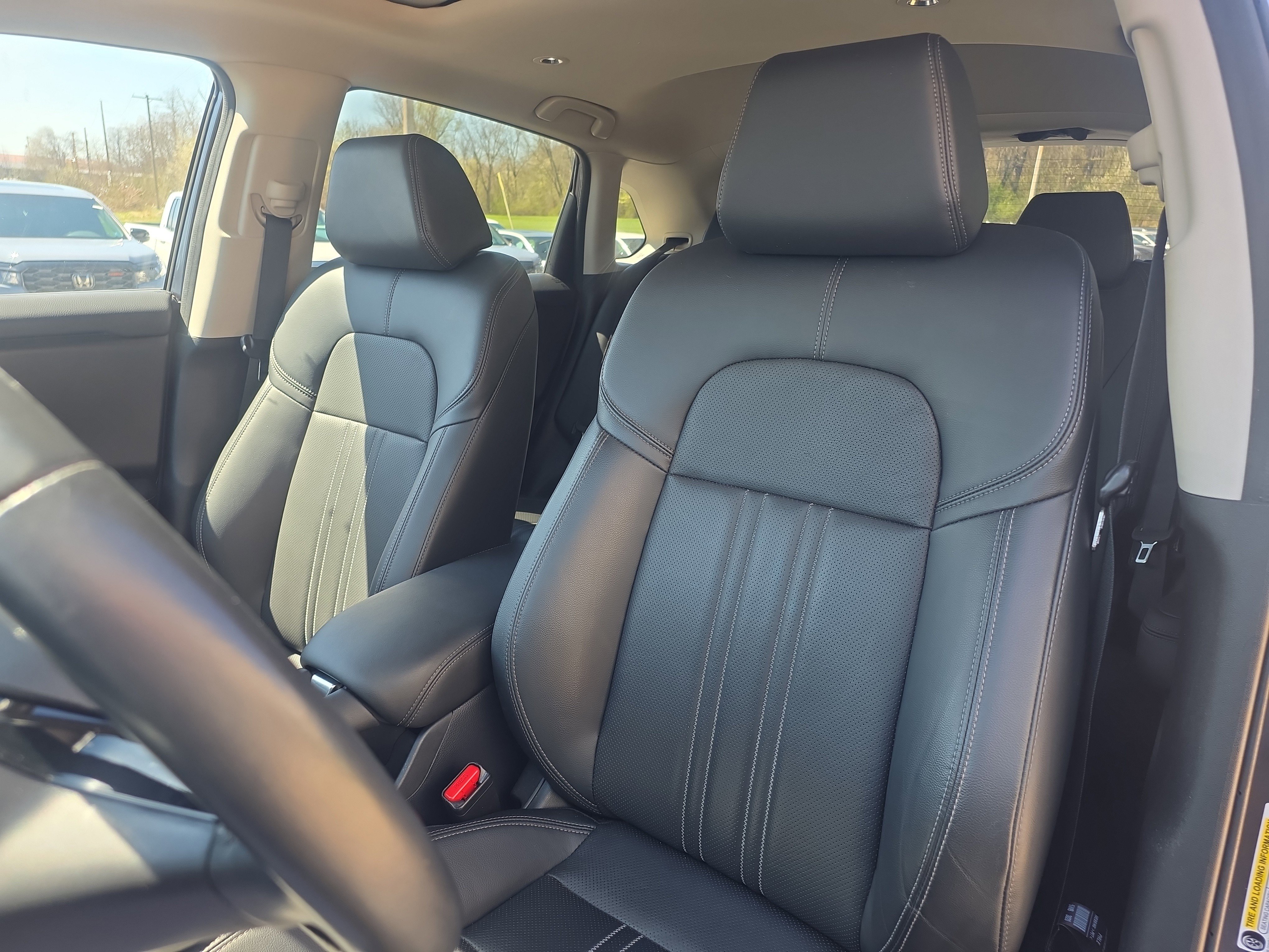 Used 2023 Honda HR-V EX-L image 11