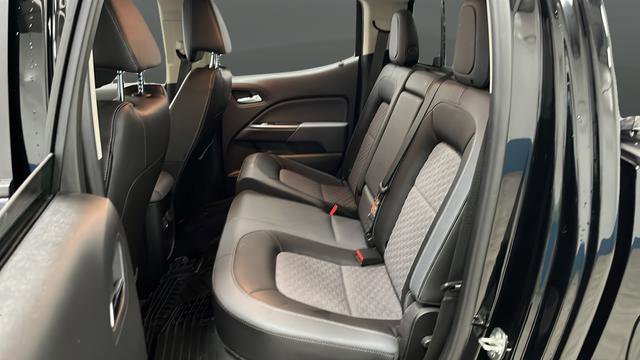 Used 2019 Chevrolet Colorado Z71 w/ Z71 Midnight Edition AWD/4WD image 22