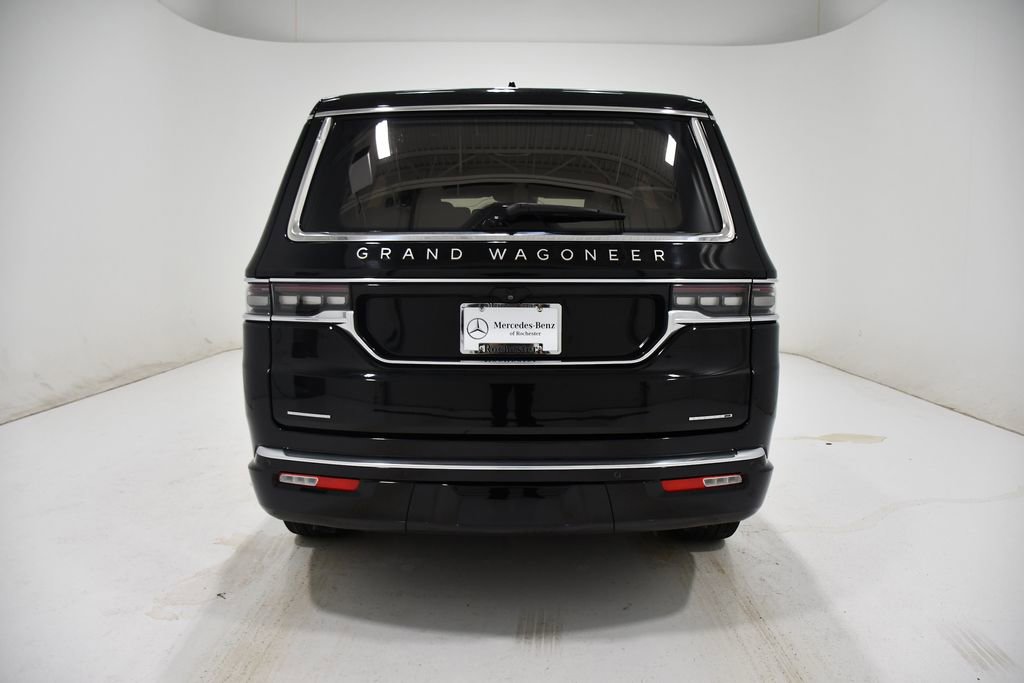 Used 2022 Jeep Grand Wagoneer Series III w/ Rear Seat Video Group 1 image 4