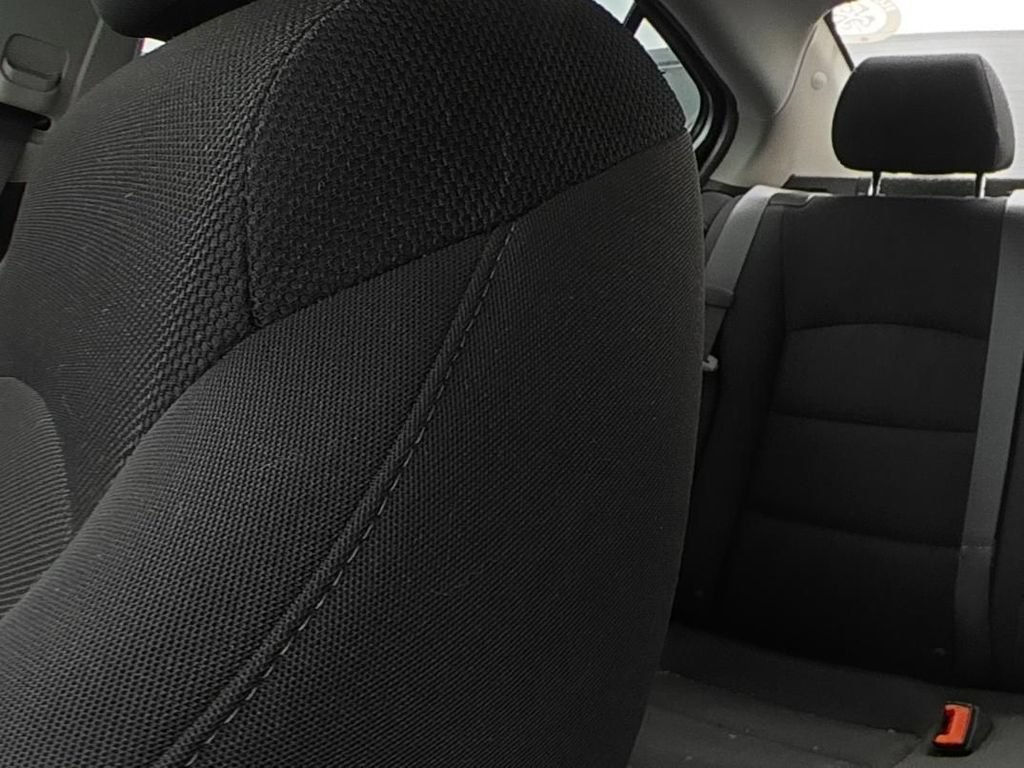 Used 2014 Chevrolet Cruze LT FWD image 9