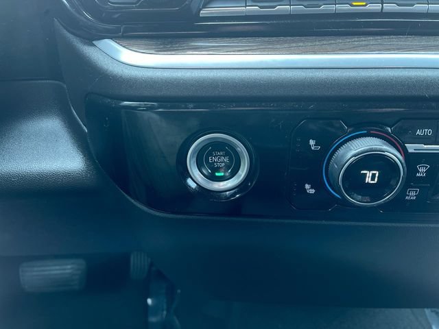 Used 2022 Chevrolet Silverado 1500 LT AWD/4WD image 17