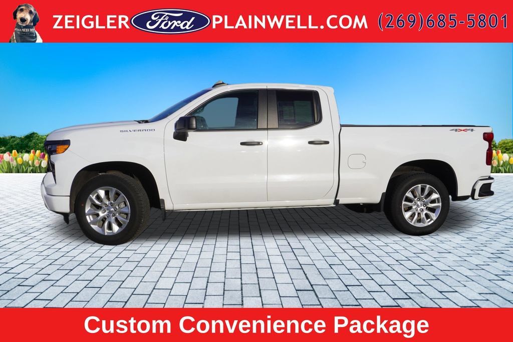 Used 2023 Chevrolet Silverado 1500 Custom AWD/4WD image 2