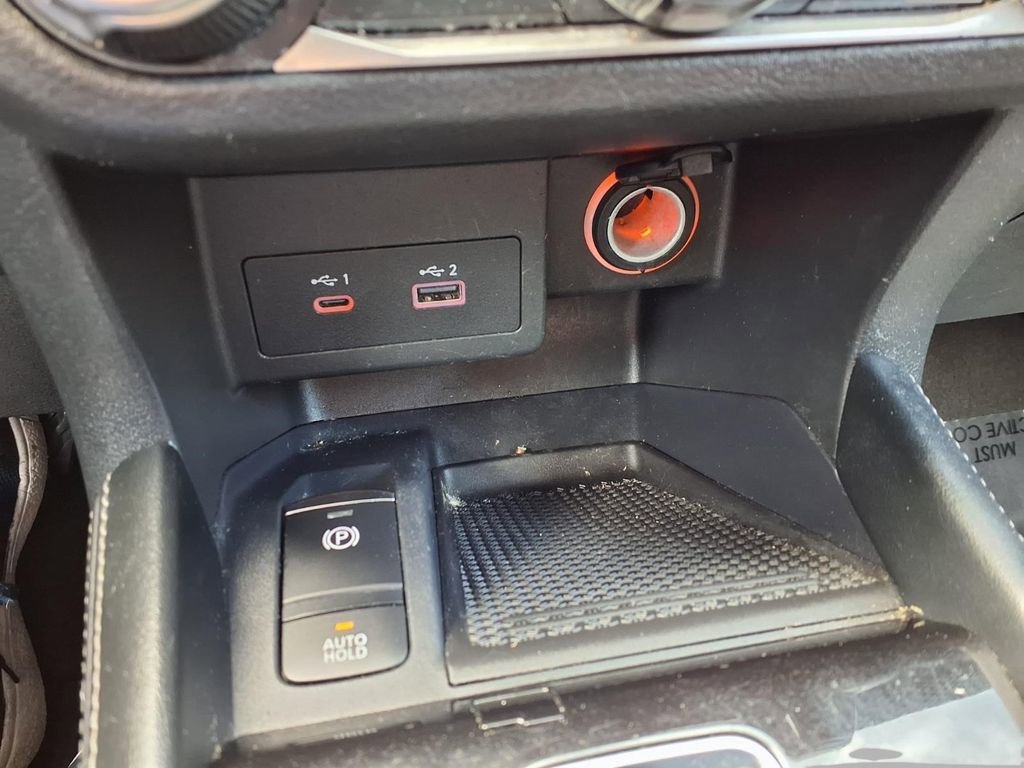 Used 2023 Nissan Kicks SV FWD image 7