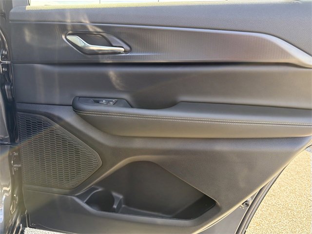 New 2025 Jeep Grand Cherokee L Altitude image 16