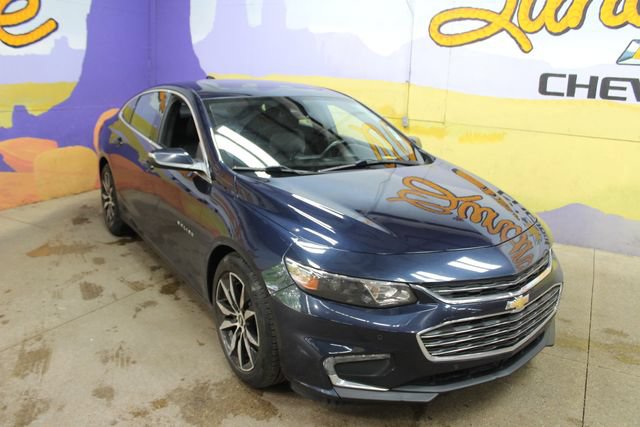Used 2018 Chevrolet Malibu LT w/ True North Edition FWD image 2