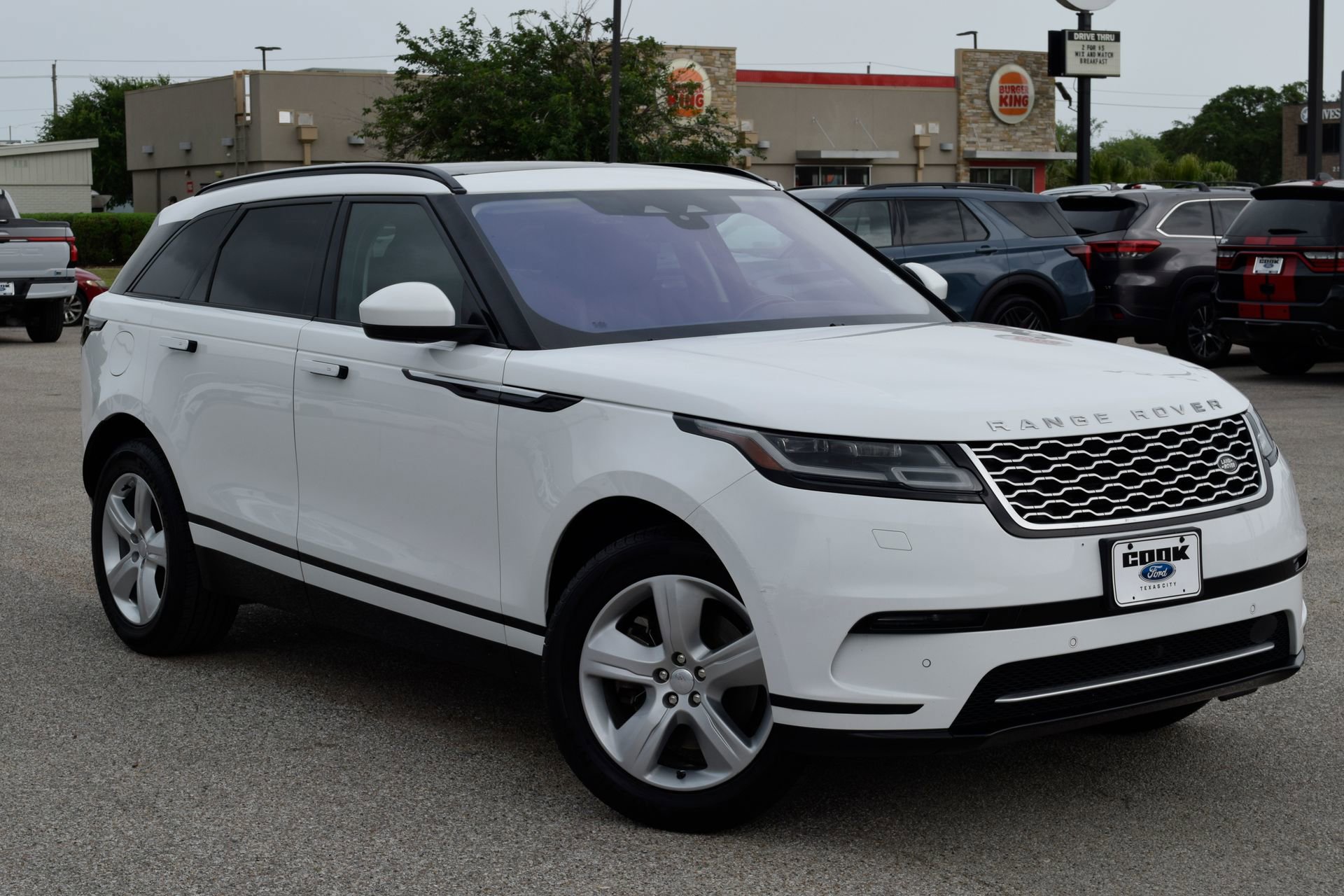 Used 2022 Land Rover Range Rover Velar S AWD/4WD image 3