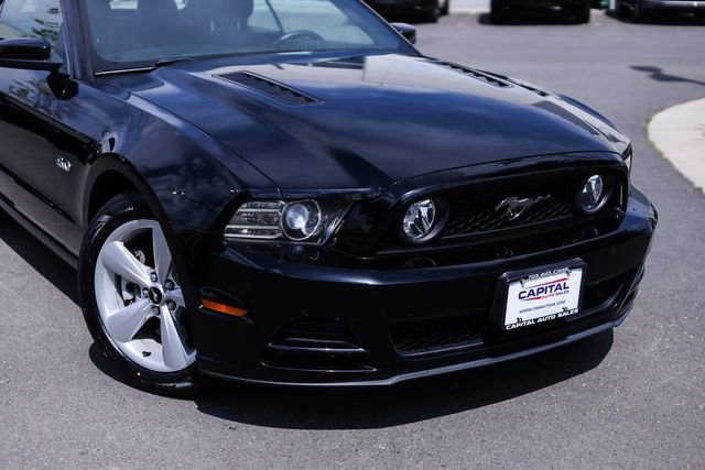 Used 2013 Ford Mustang GT RWD image 3