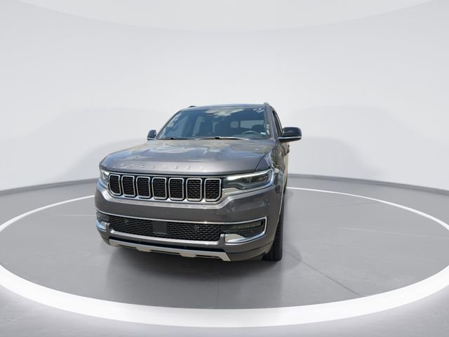 Used 2024 Jeep Wagoneer Series II w/ Flexible Seating Group RWD image 3