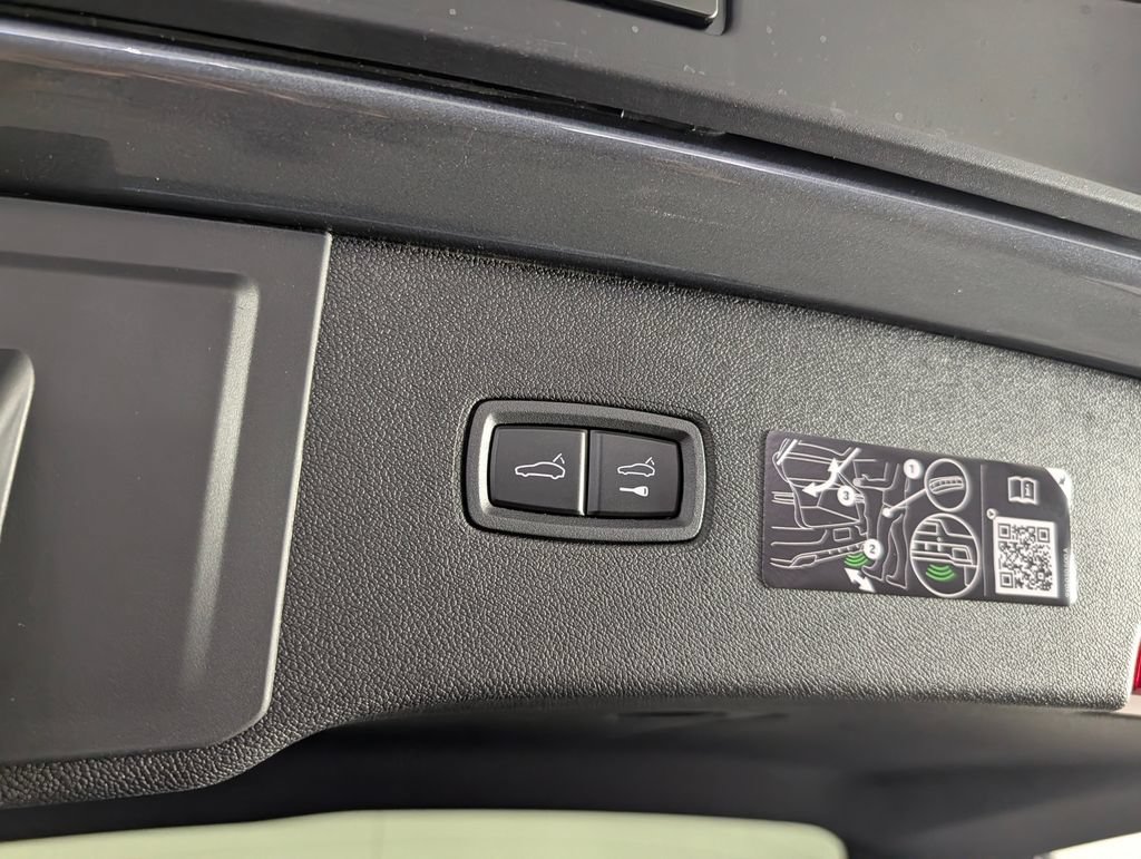 New 2026 Porsche Cayenne Turbo AWD/4WD image 18