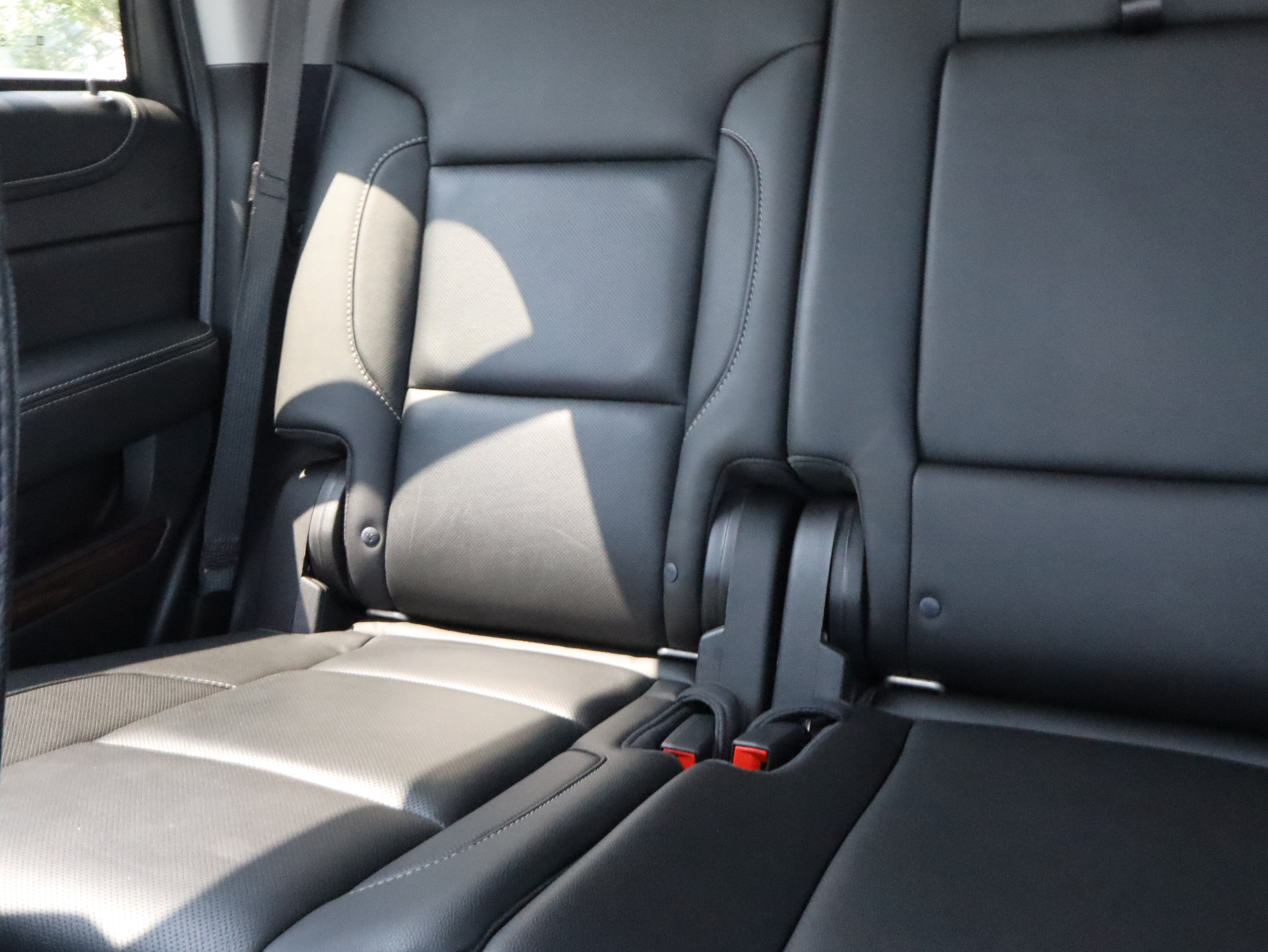 Used 2018 GMC Yukon SLT w/ Open Road Package AWD/4WD image 10