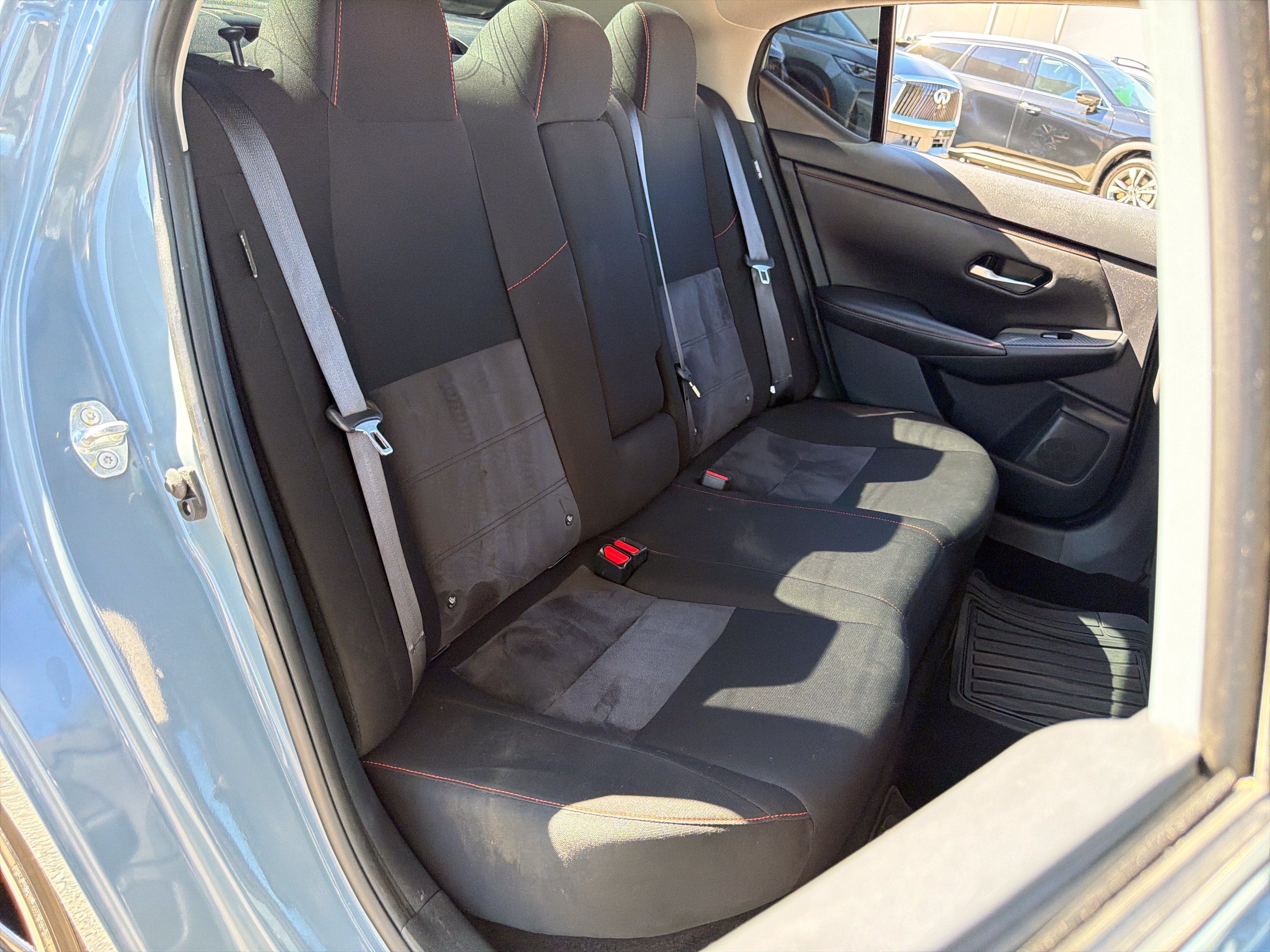 Used 2025 Nissan Sentra SR FWD image 31