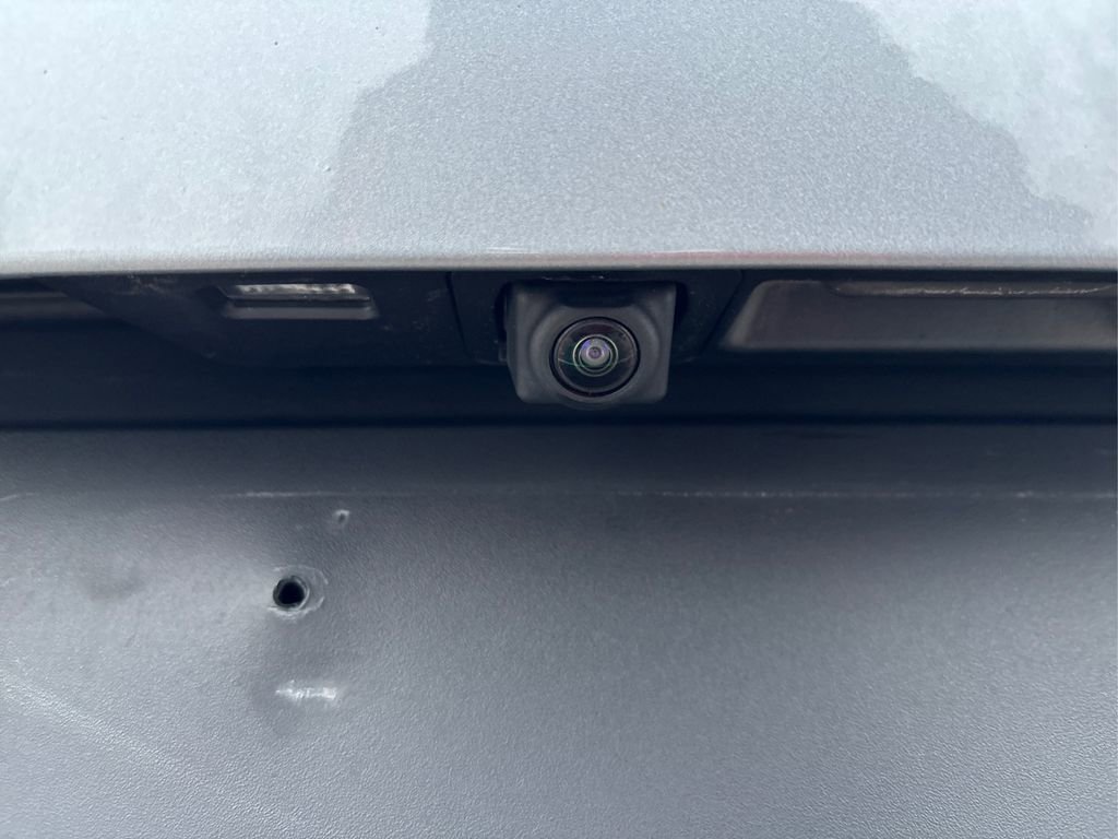 Used 2023 Buick Encore GX Select image 16