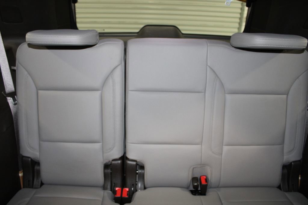 Used 2022 Chevrolet Tahoe LT w/ Luxury Package RWD image 33