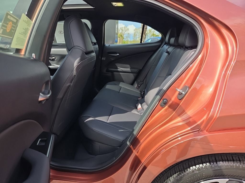 New 2026 Lexus UX 300h AWD image 5