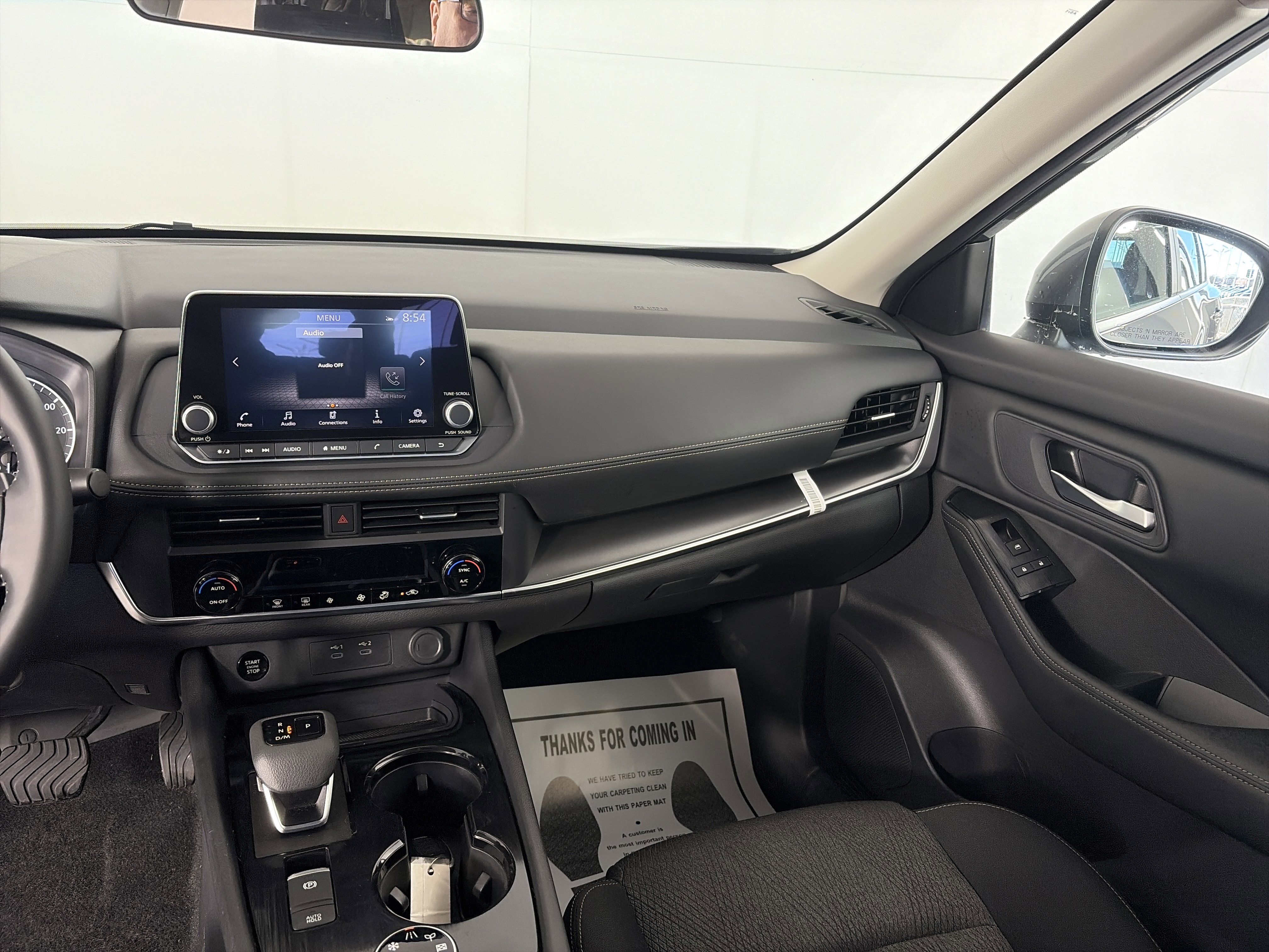 Certified 2025 Nissan Rogue SV image 4