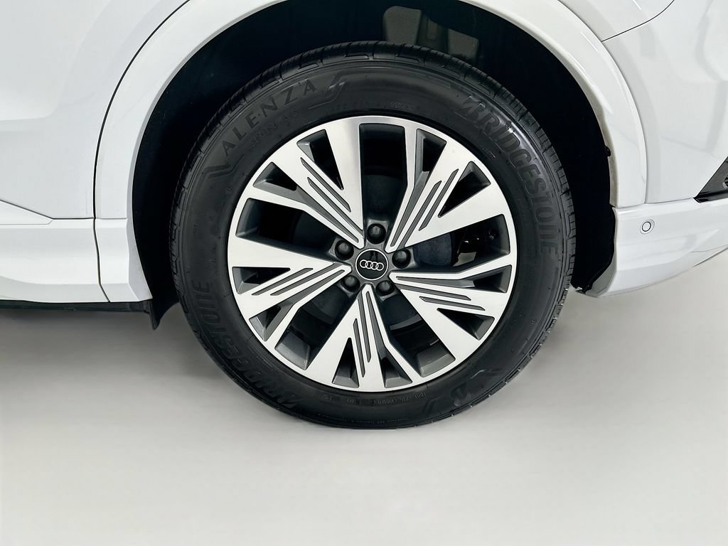 Certified 2023 Audi Q4 e-tron Premium w/ Premium Plus RWD image 30