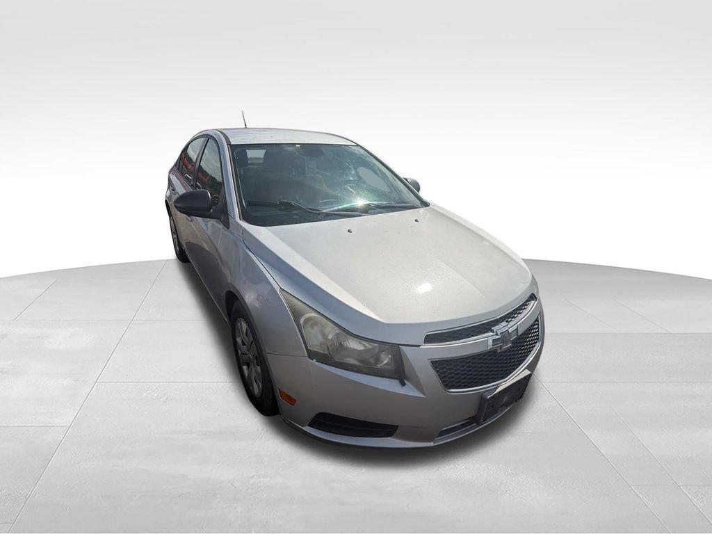 Used 2013 Chevrolet Cruze LS