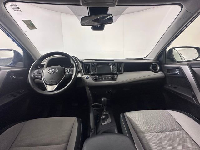 Used 2017 Toyota RAV4 XLE AWD/4WD image 16
