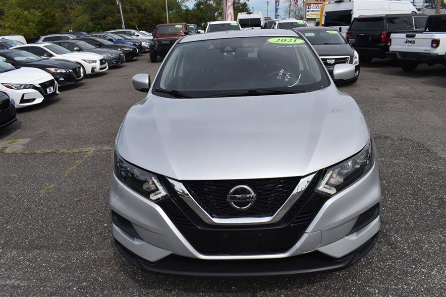 Used 2021 Nissan Rogue Sport S image 2