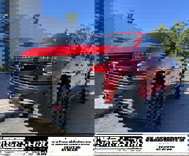 Used 2021 Chevrolet Silverado 1500 LT Trail Boss w/ Convenience Package II image 1