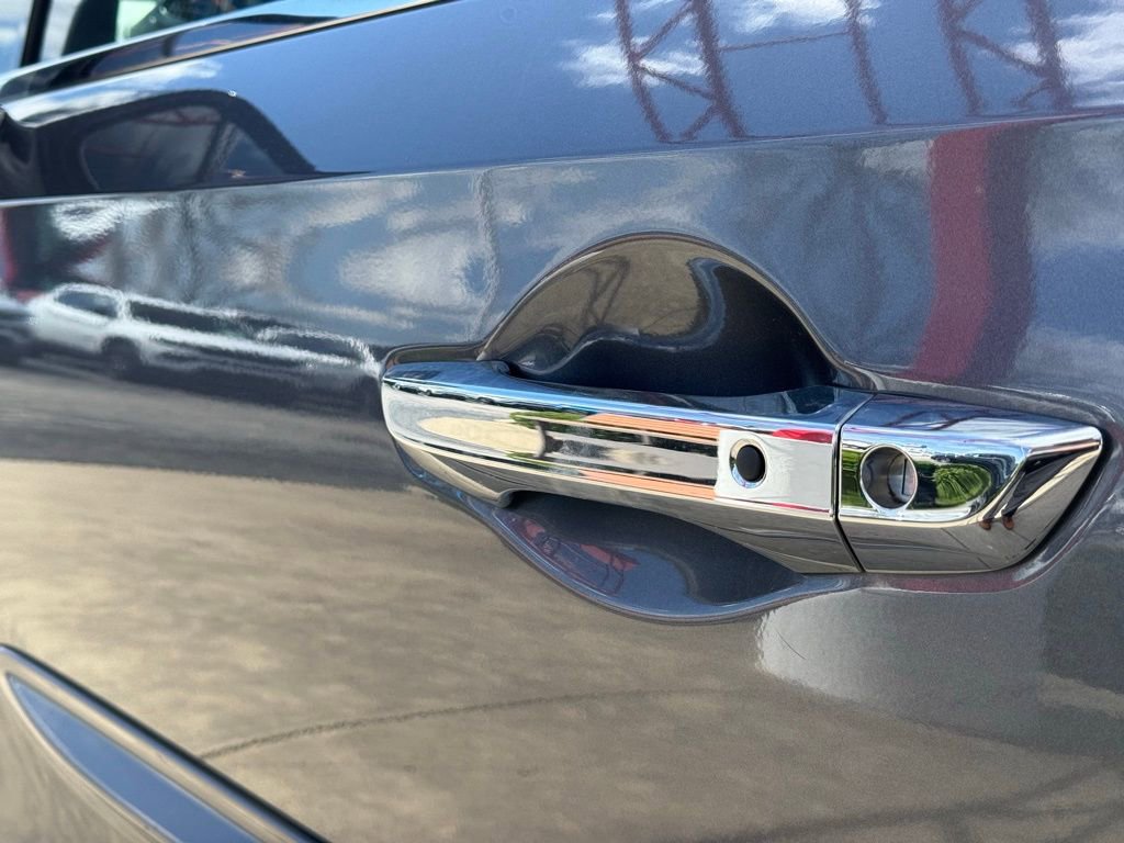 Used 2022 Honda Odyssey Elite image 12