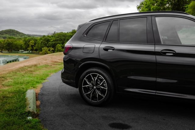Used 2023 BMW X3 xDrive30i w/ M Sport Package AWD/4WD image 6