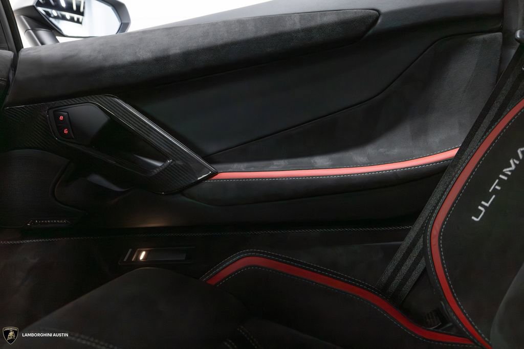 Used 2022 Lamborghini Aventador LP 780-4 Ultimae image 32