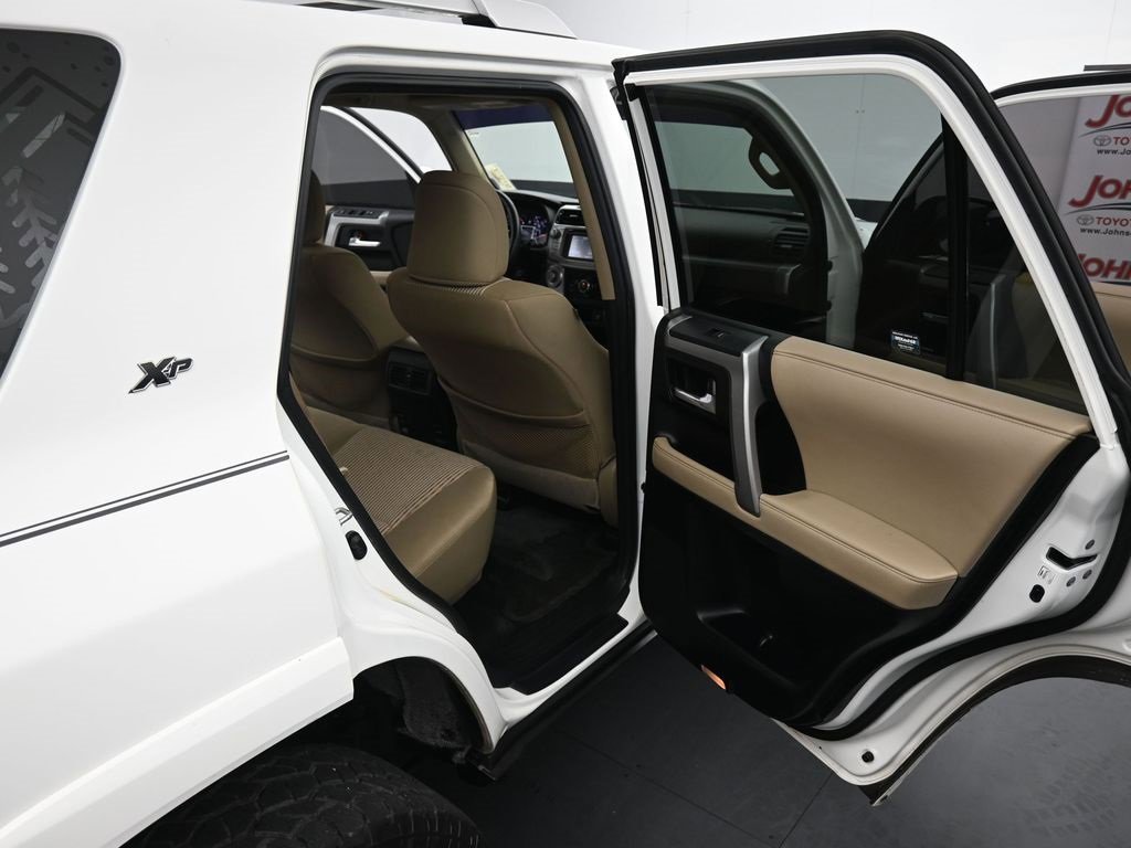 Used 2016 Toyota 4Runner SR5 image 20