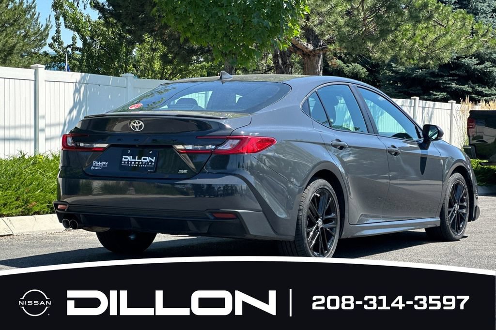 Used 2025 Toyota Camry SE FWD image 4