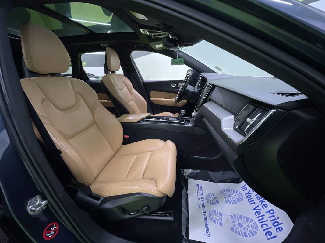 Used 2018 Volvo XC60 T6 Inscription w/ Vision Package image 30
