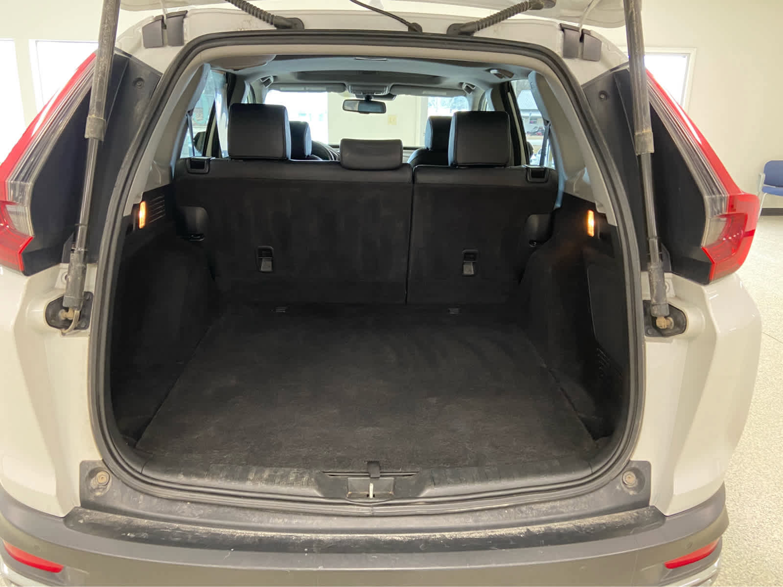 Used 2020 Honda CR-V Touring image 7